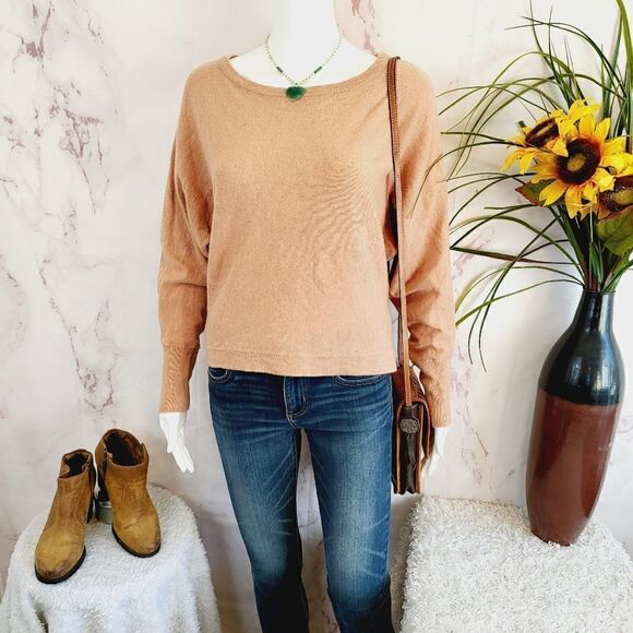 BCBGMAXAZRIA wool blend cropped sweater - Picture 2 of 6